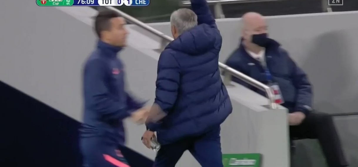 Mourinho begrijpt toiletbezoek Dier tegen Chelsea: ‘Hij moest heel nodig’