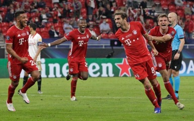 Bayern München verslaat Sevilla na verlenging en wint Europese Super Cup