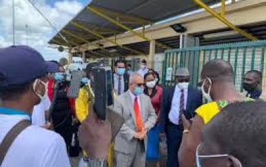 Regeringsdelegatie Suriname warm verwelkomd in Frans-Guyana