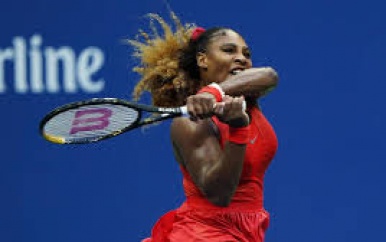 Serena Williams zet eerste stap naar 24e Grand Slam, Clijsters nipt onderuit