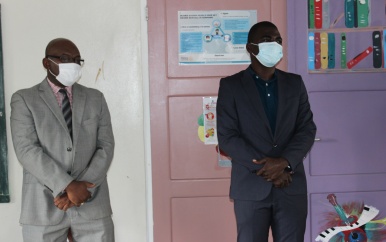 Minister Amoksi motiveert jongeren Opa Doeli en JCC