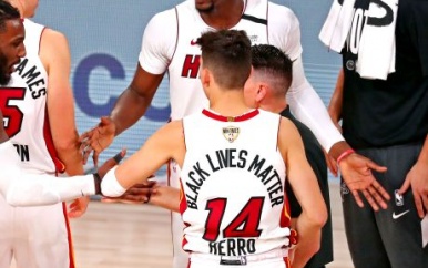Miami Heat brengt spanning terug in NBA-finale met winst op Lakers.