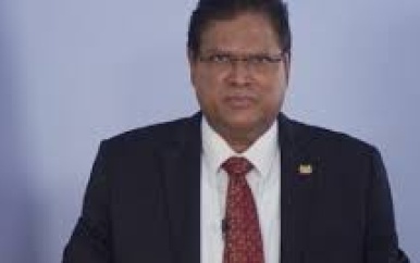 President Santokhi: ”Wij moeten waakzaam blijven”