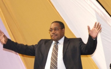 ERLE DEIRA NIEUWE VOORZITTER MAF SURINAME