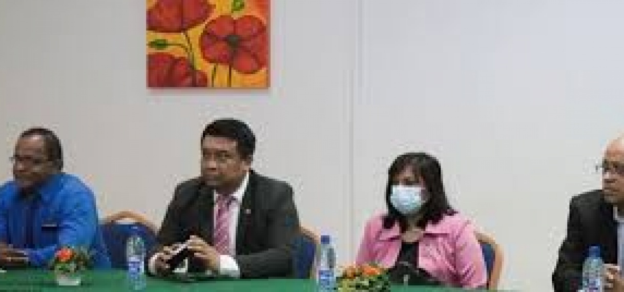 Ministers AW&J en TCT spreken de toerismeschool moed in
