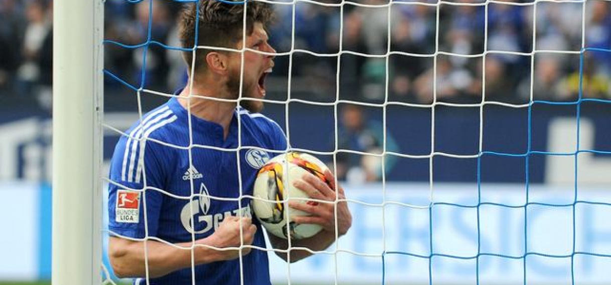 Huntelaar wacht loodzware klus bij Schalke: ‘Hij zal het team moeten leiden’