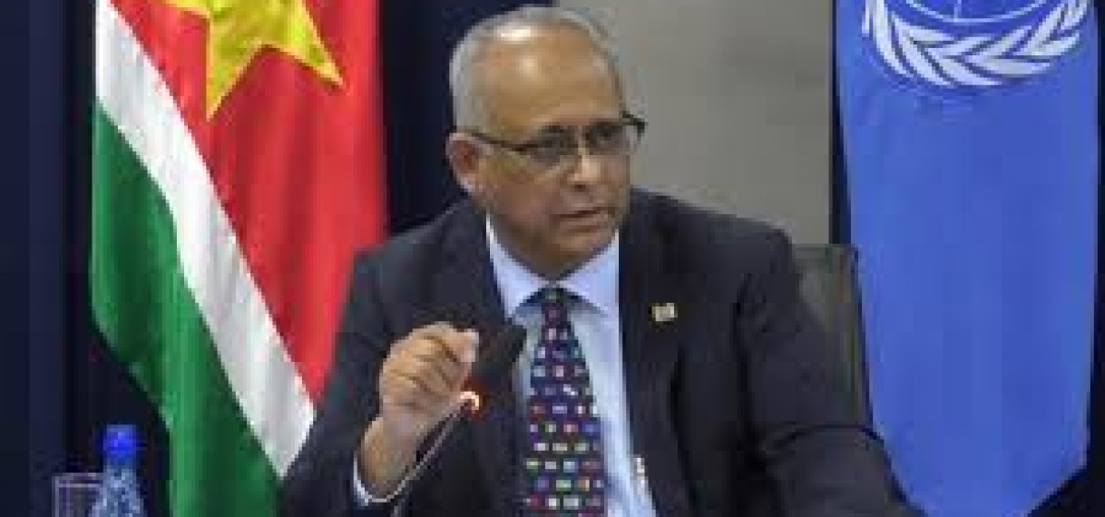 Ramdin: Suriname heeft professioneel buitenlands beleid nodig