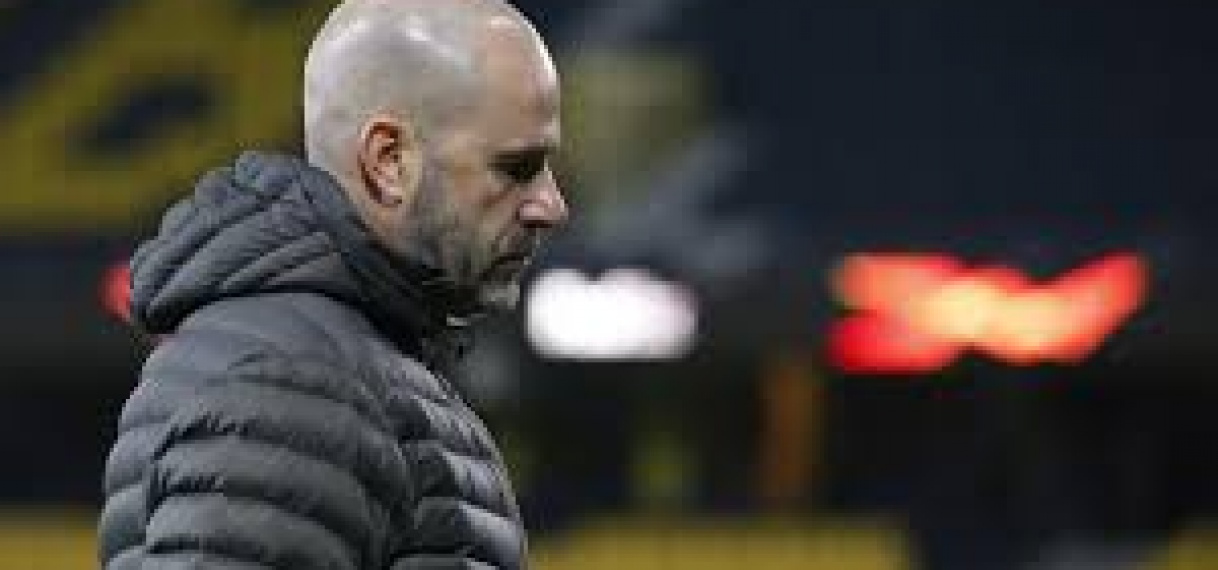 Bosz ergert zich aan ‘amateuristisch’ verdedigen Leverkusen in spektakelstuk
