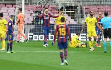 FC Barcelona verspeelt zege en profiteert minimaal van nederlaag Atlético