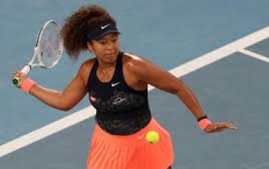 Osaka en Serena Williams weer ongenaakbaar, Halep ontsnapt in Melbourne