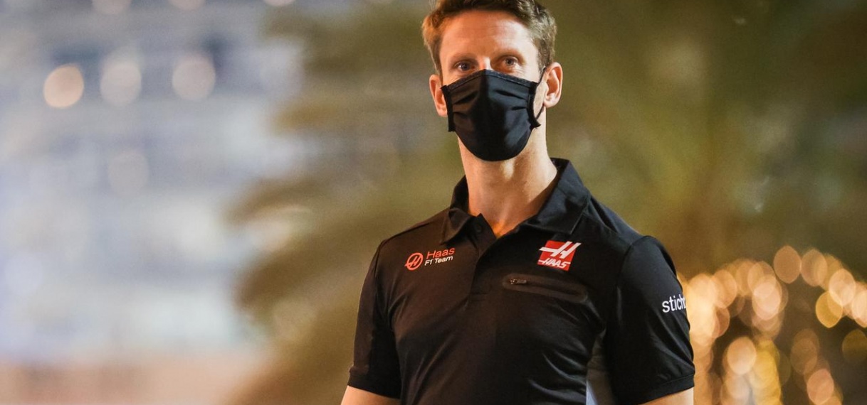 Grosjean stapt voor het eerst weer in raceauto: ‘Het voelde als thuiskomen’