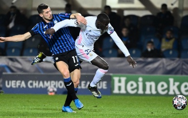 Woede bij Atalanta om snelle rode kaart: ‘Arbiter heeft duel volledig verpest’