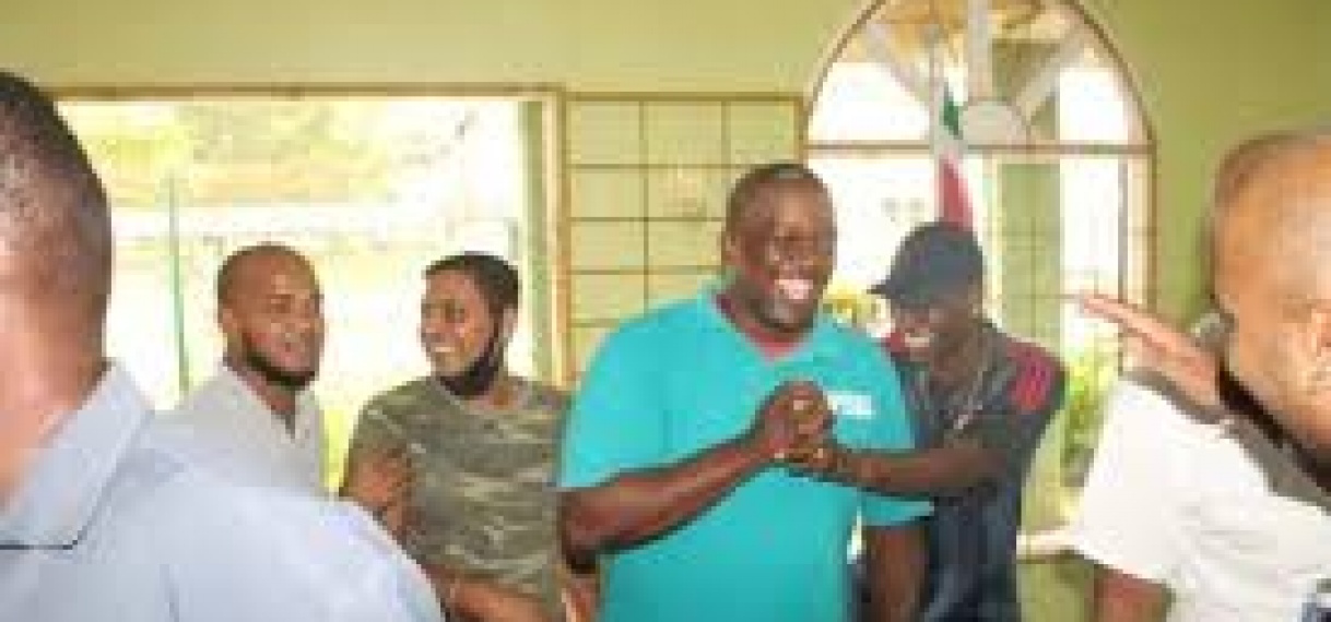 Beveiligings- en Bijstandsdienst Suriname (BBS) oud-managementteam weigert dienst auto`s af te staan