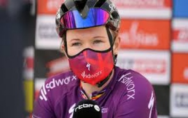 Jolien D’hoore wint op TT Circuit eerste wielerkoers van 2021 in Nederland