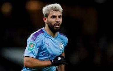 Agüero kondigt aan Manchester City na tien jaar te gaan verlaten