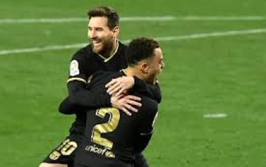 Dest en Messi geven Koeman mooi verjaardagscadeau: ruime zege in San Sebastián