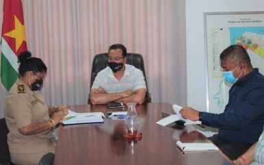 OW-minister Nurmohamed brengt wederom werkbezoek aan Nickerie