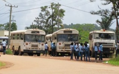 Schoolvervoer Nickerie lamgelegd