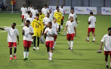 Suriname begint met soepele zege aan kwalificatiereeks voor WK 2022