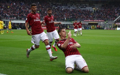 AC Milan doet goede zaken in strijd om CL-ticket door nipte zege