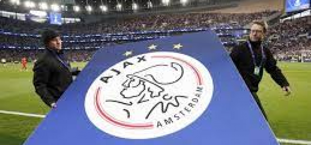 Ajax ziet ‘te veel losse eindjes’ en wacht met standpunt over Super League