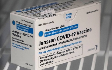 VS stopt voorlopig met Janssen-vaccin vanwege zes meldingen ernstige bloedstolsel