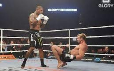 Tyrone Spong daagt Rico Verhoeven en Glory uit