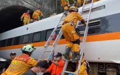 Tientallen doden bij treinongeval in Taiwan