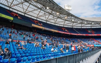 KNVB hekelt kabinetsbesluit: ‘Pilot met fans blijkt slechts een losse flodder’
