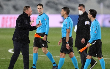 Koeman voelt zich bestolen in ‘Clásico’: ‘Geen idee waarom de VAR er is’