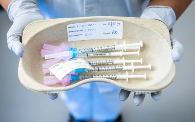 Pfizer gaat meer vaccins sneller leveren; 50 miljoen extra doses voor de EU