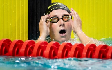 Toussaint zwemt in Eindhoven Europees record op 50 meter rugslag
