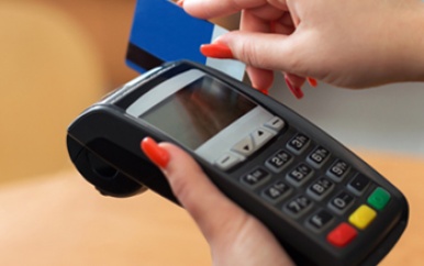 Slechts girale betalingen nutsvoorzieningen tijdens lockdown