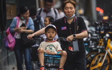 Chinese koppels mogen maximaal drie in plaats van twee kinderen hebben