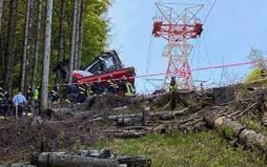 Kleuter die als enige kabelbaanramp Italië overleefde weer bij bewustzijn