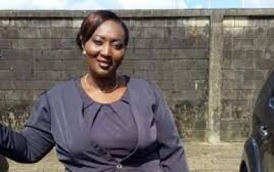 Minister Pokie met verlof; onderzoekscommissie ingesteld