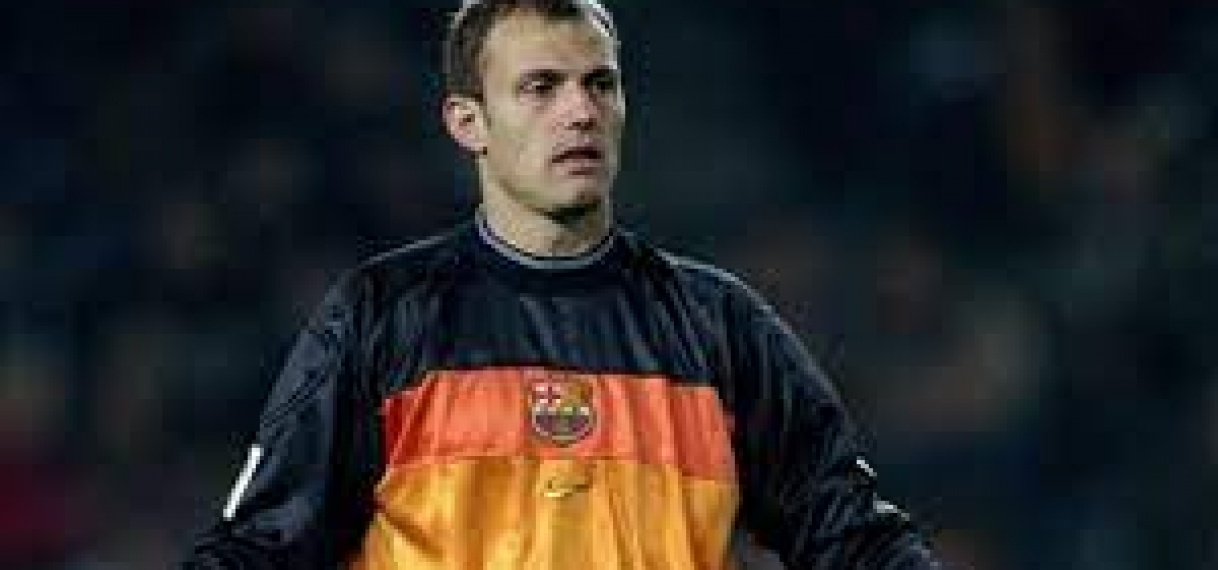 Voormalig FC Barcelona-keeper Arnau op 46-jarige leeftijd overleden