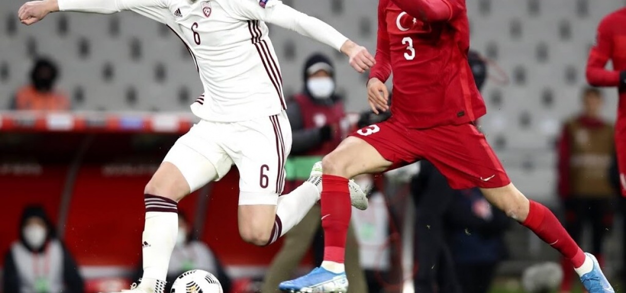 Italië in openingsduel EK veel te sterk voor zwak Turkije