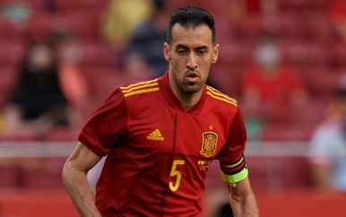 Busquets kan dankzij negatieve coronatest weer aansluiten bij Spanje
