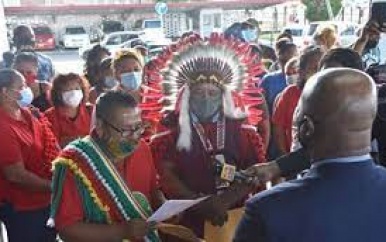 Inheemsen dienen petitie in over grondenrechten vraagstuk