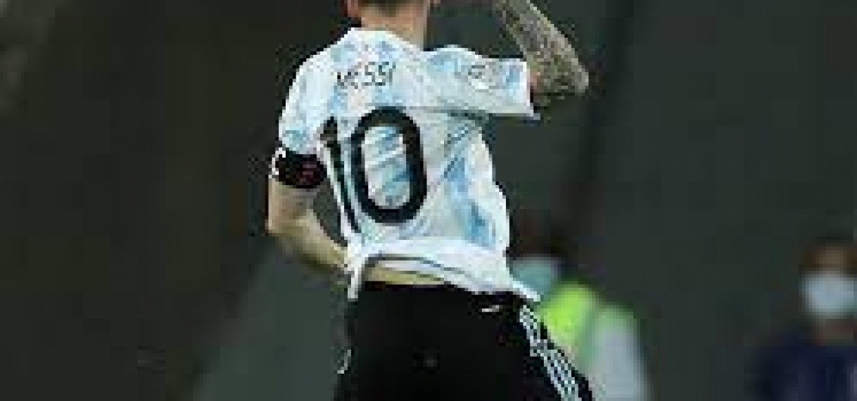 Messi juicht als Maradona, maar wint met Argentinië niet van Chili