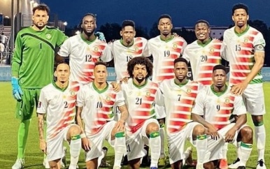 WK-droom Suriname voorbij, Kluivert leidt Curaçao wél naar volgende ronde