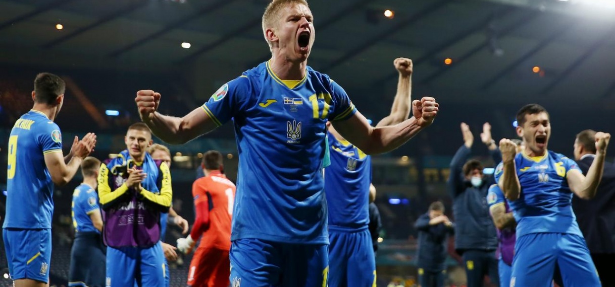 Oekraïne klopt Zweden dankzij op een na laatste EK-goal ooit en is kwartfinalist