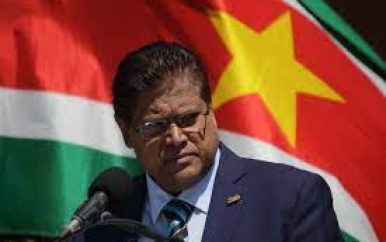 Surinaamse president oneens met goedpraten slavernij via ‘Afrika-argument’