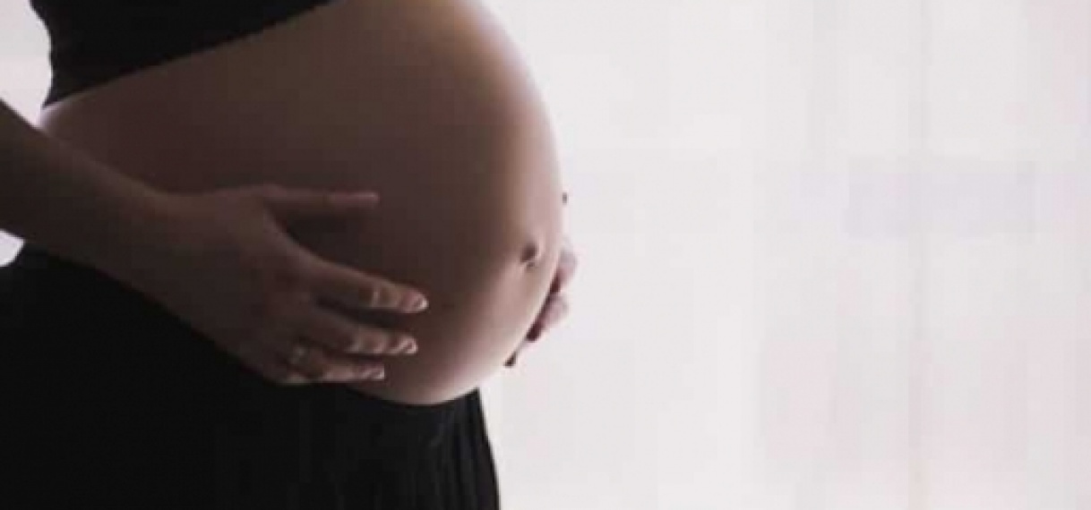 Betere voorlichting gewenst om ongewenste zwangerschappen te voorkomen
