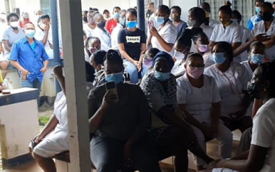 ‘s Lands Hospitaal en Marwina Ziekenhuis in staking