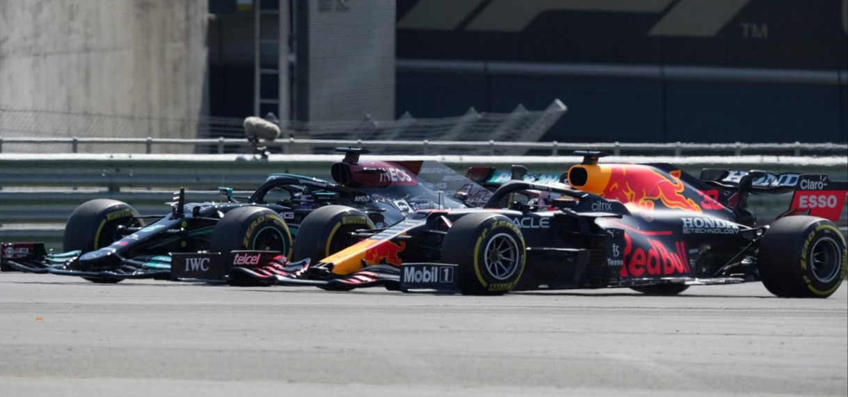 Red Bull neemt advocaat in de arm om zware crash Verstappen te onderzoeken