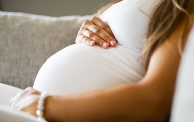 ZWANGERE VROUWEN KRIJGEN WEL BZV-KAARTEN