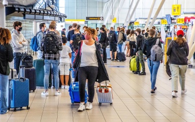 Opnieuw honderden mensen besmet teruggekeerd van vakantie