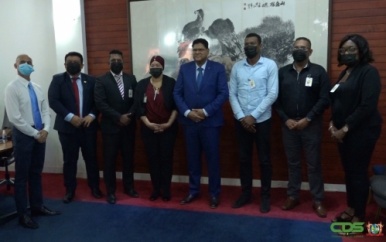 Regering wil groei tv-stations aanpakken en Omroep-/Mediaraad instellen